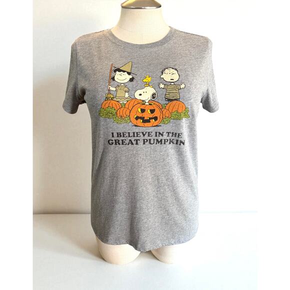 Torrid 0 (0X size 12) Peanuts Great Pumpkin Charlie Brown Halloween T Shirt New - Picture 1 of 3